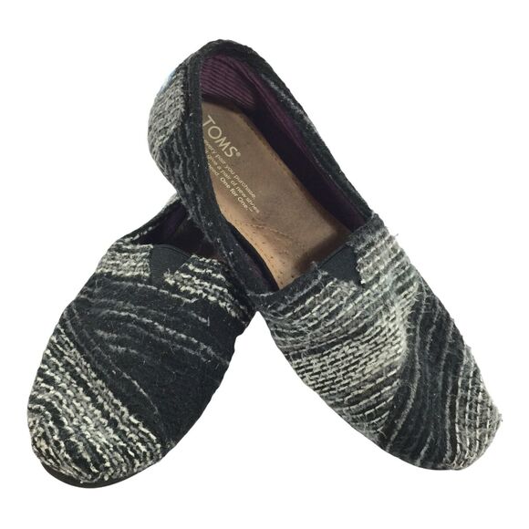 Toms Slip On Fabric Ballet Flats Size 6.5 Black White Knit Slip On Loafers Tweed - Picture 1 of 7